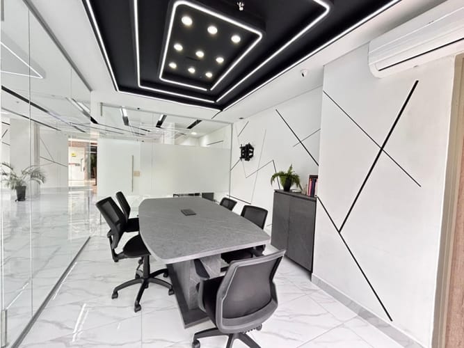 Oficina en arriendo en Castropol, Medellín, 96 m² · foto 6 de 9