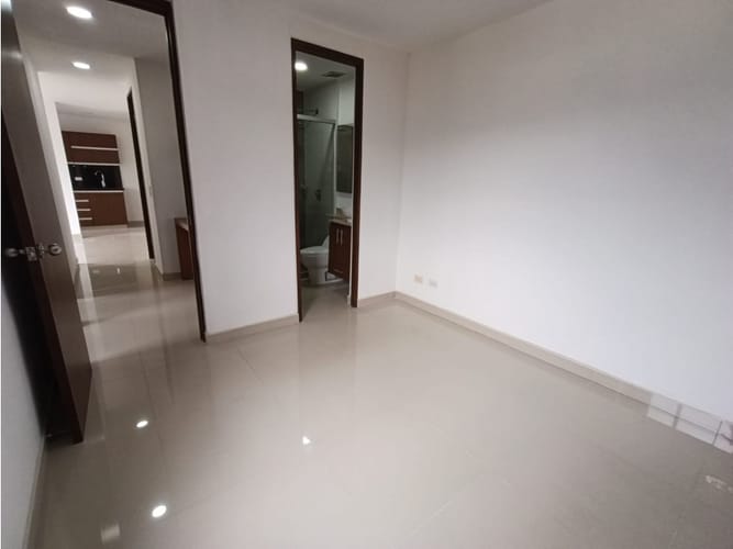 Apartamento de 3 alcobas en venta en Viviendas Del Sur, Itagüí, 82 m² · foto 7 de 18