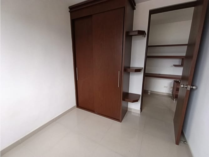 Apartamento de 3 alcobas en venta en Viviendas Del Sur, Itagüí, 82 m² · foto 11 de 18