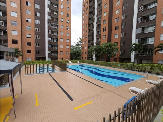 Apartamento de 3 alcobas en venta en Viviendas Del Sur, Itagüí, 82 m² · foto 17 de 18