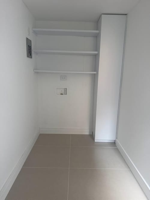 Apartamento de 3 alcobas en venta en Oviedo, Medellín, 150 m² · foto 7 de 17