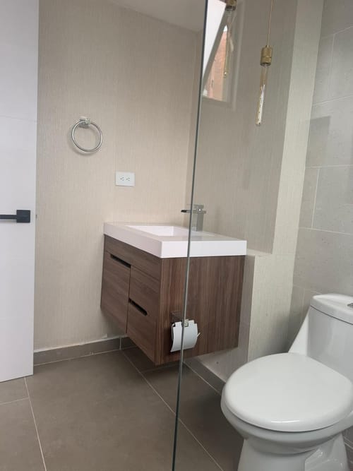 Apartamento de 3 alcobas en venta en Oviedo, Medellín, 150 m² · foto 10 de 17