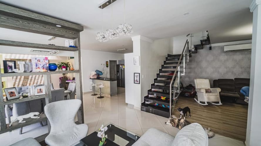 Casa de 5 alcobas en venta en Rodadero, Santa Marta, 206 m² · foto 5 de 20