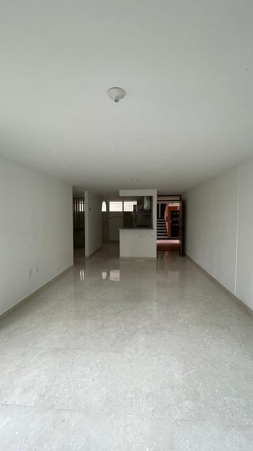 Apartamento de 3 alcobas en venta en Cañaveral, Floridablanca, 95 m² · foto 2 de 16