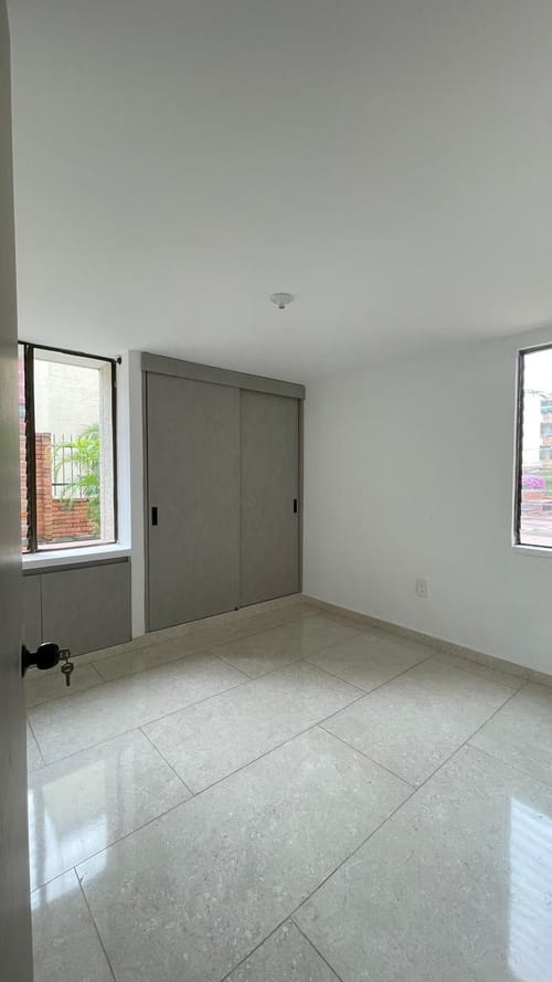 Apartamento de 3 alcobas en venta en Cañaveral, Floridablanca, 95 m² · foto 8 de 16