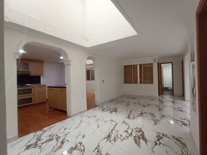 Oficina en arriendo en La America, Medellín, 204 m² · foto 2 de 20