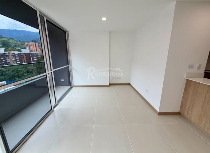 Apartamento de 3 alcobas en venta en Camino Verde, Envigado, 55 m² · foto 12 de 24