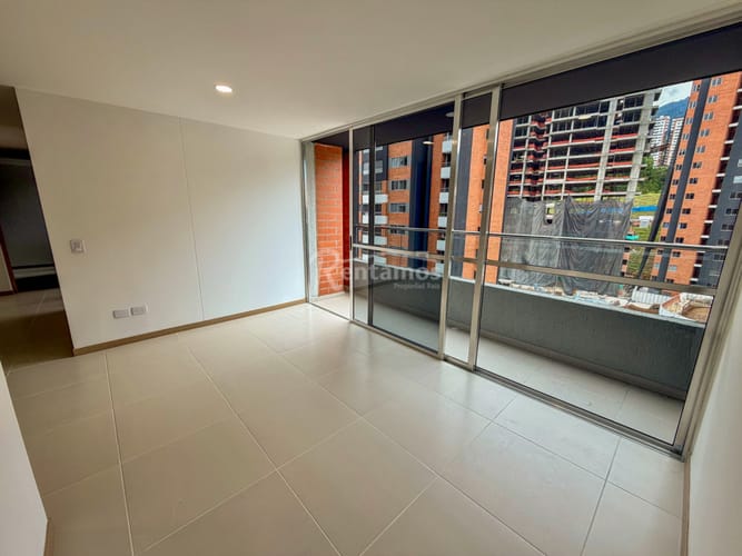 Apartamento de 3 alcobas en venta en Camino Verde, Envigado, 55 m² · foto 13 de 24