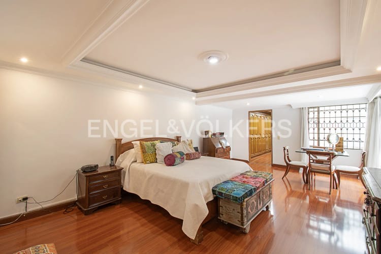Casa de 3 alcobas en venta en Santa Barbara Alta, Bogotá, 390 m² · foto 16 de 17