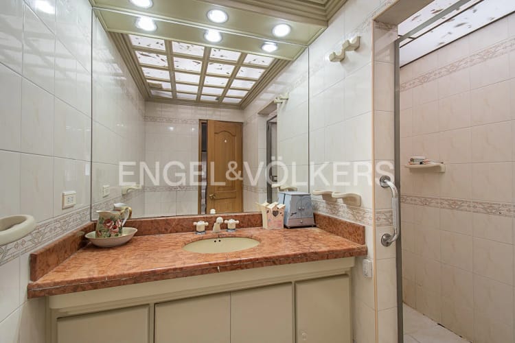 Casa de 3 alcobas en venta en Santa Barbara Alta, Bogotá, 390 m² · foto 15 de 17