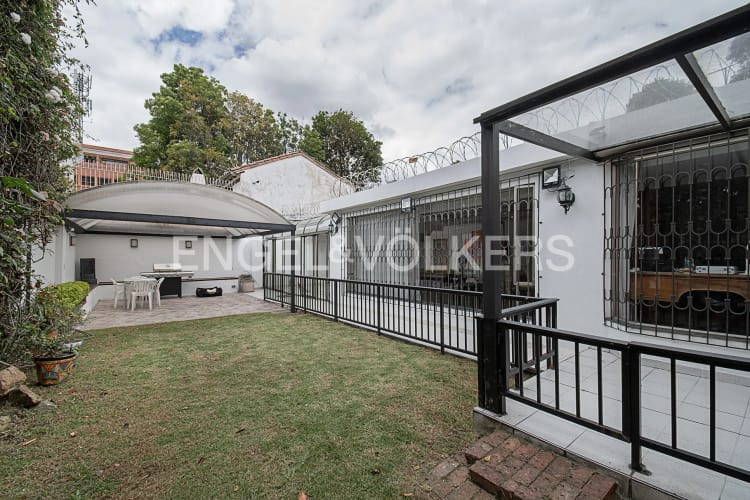 Casa de 3 alcobas en venta en Santa Barbara Alta, Bogotá, 390 m² · foto 6 de 17