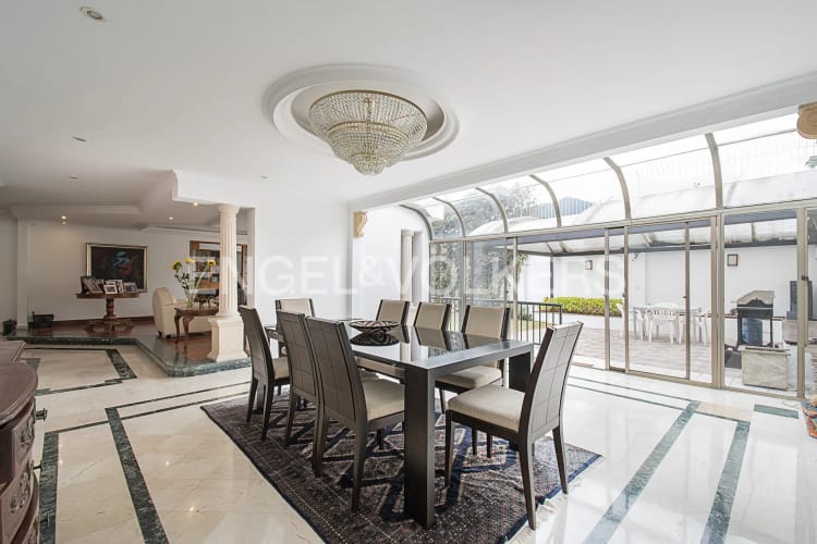 Casa de 3 alcobas en venta en Santa Barbara Alta, Bogotá, 390 m² · foto 4 de 17