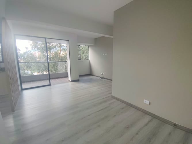 Apartamento de 2 alcobas en arriendo en El Poblado, Medellín, 64 m² · foto 2 de 16