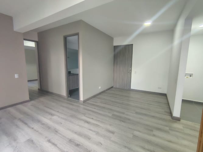 Apartamento de 2 alcobas en arriendo en El Poblado, Medellín, 64 m² · foto 3 de 16