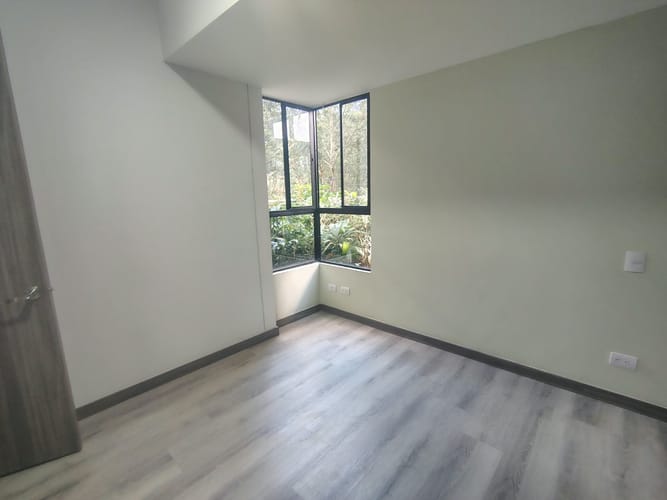 Apartamento de 2 alcobas en arriendo en El Poblado, Medellín, 64 m² · foto 10 de 16