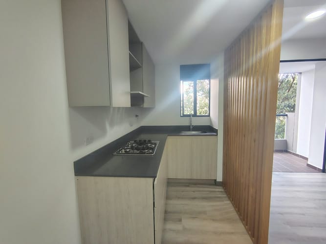 Apartamento de 2 alcobas en arriendo en El Poblado, Medellín, 64 m² · foto 5 de 16