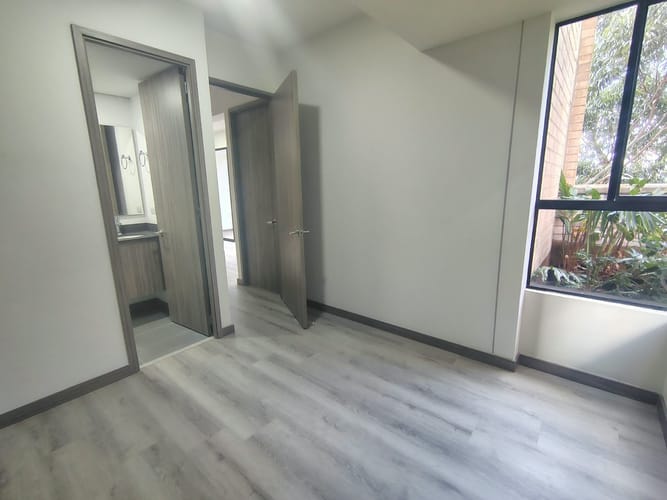 Apartamento de 2 alcobas en arriendo en El Poblado, Medellín, 64 m² · foto 9 de 16