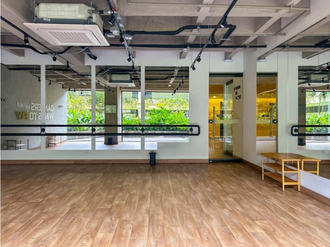 Apartaestudio en venta en El Poblado, Medellín, 50 m² · foto 18 de 24