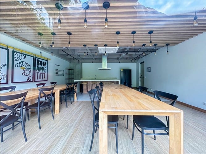 Apartaestudio en venta en El Poblado, Medellín, 50 m² · foto 19 de 24