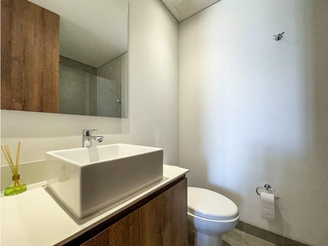 Apartaestudio en venta en El Poblado, Medellín, 50 m² · foto 24 de 24