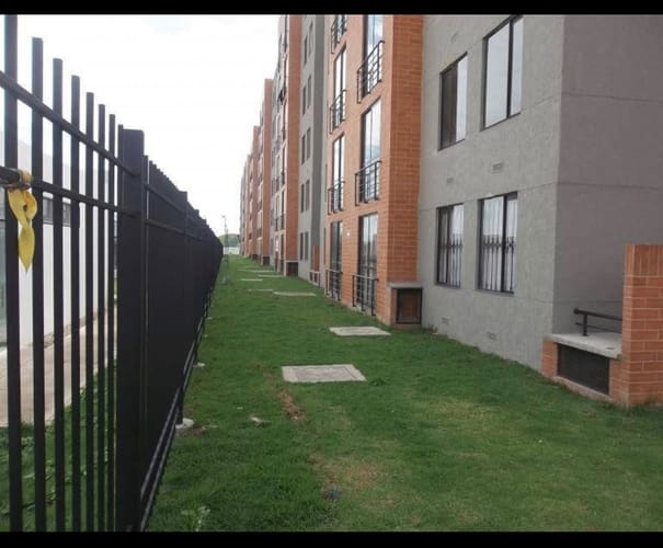 Apartamento de 3 alcobas en venta en San Pedro, Madrid, 55 m² · foto 4 de 4