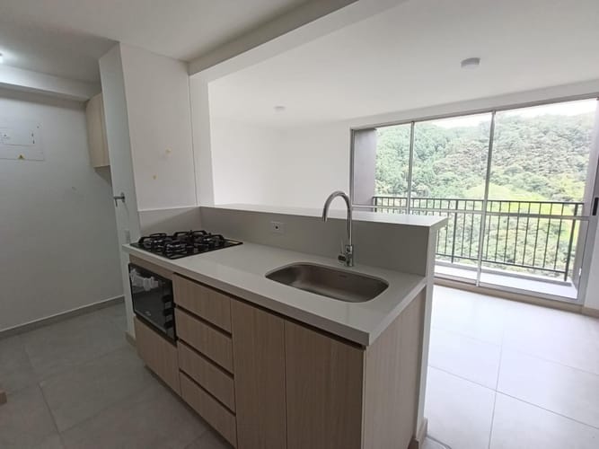 Apartamento de 2 alcobas en arriendo en San Jose, Sabaneta, 54 m² · foto 4 de 15