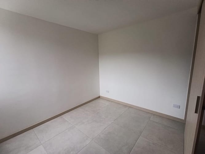 Apartamento de 2 alcobas en arriendo en San Jose, Sabaneta, 54 m² · foto 13 de 15