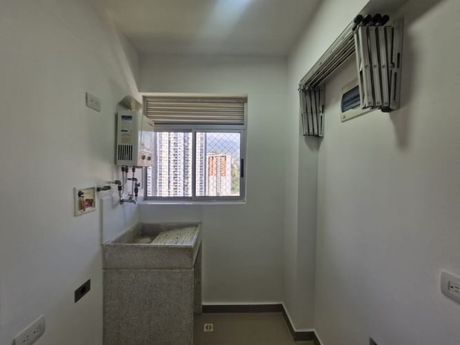 Apartamento de 3 alcobas en arriendo en Monteazul, Sabaneta, 74 m² · foto 5 de 24
