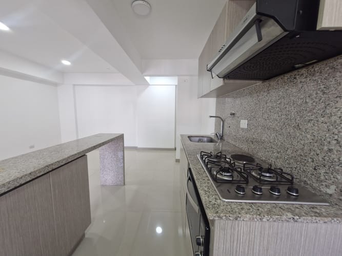 Apartamento de 3 alcobas en arriendo en Monteazul, Sabaneta, 74 m² · foto 6 de 24