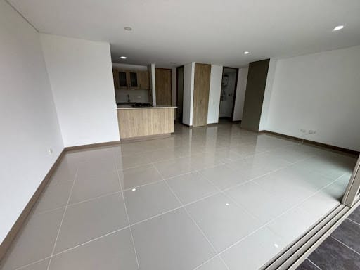 Apartamento de 3 alcobas en arriendo en Loma Del Esmeraldal, Medellín, 113 m² · foto 6 de 24