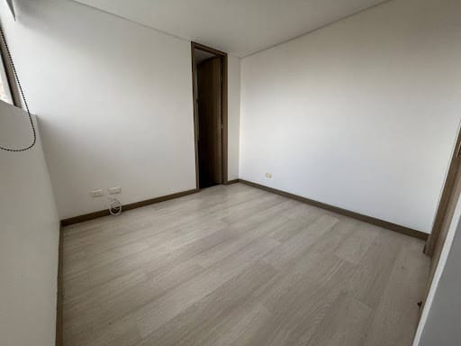 Apartamento de 3 alcobas en arriendo en Loma Del Esmeraldal, Medellín, 113 m² · foto 19 de 24