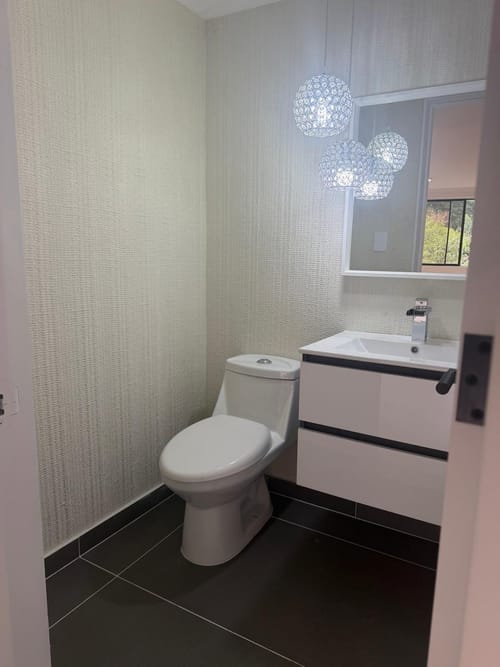 Apartamento de 3 alcobas en venta en Oviedo, Medellín, 150 m² · foto 12 de 17