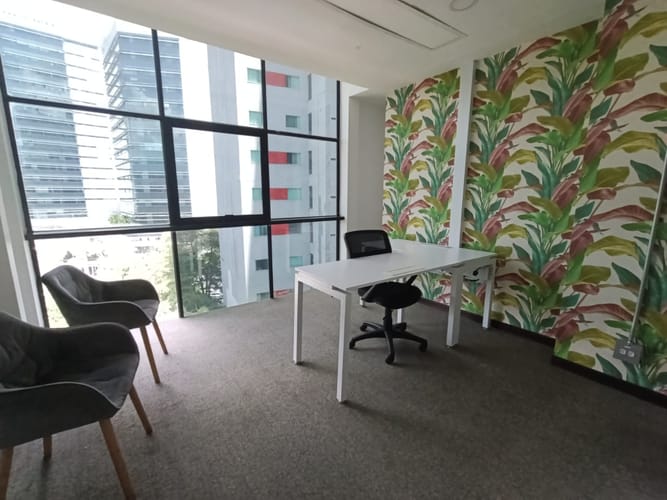 Local en arriendo en El Poblado, Medellín, 1863 m² · foto 3 de 20