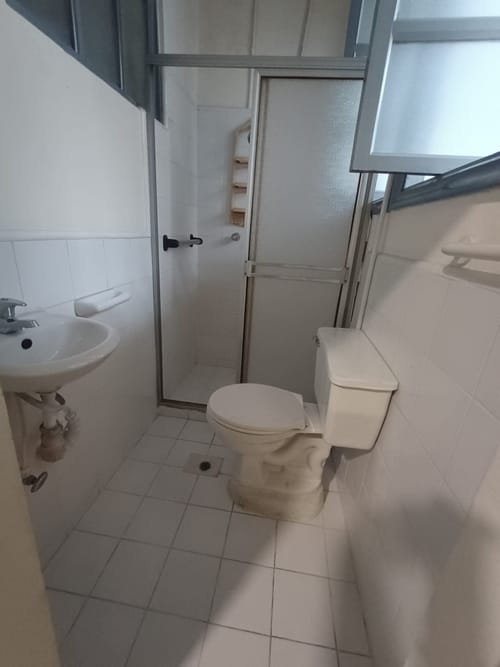 Casa de 13 alcobas en arriendo en Prado, Medellín, 550 m² · foto 18 de 24
