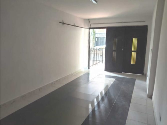 Local en arriendo en Conquistadores, Medellín, 22 m² · foto 3 de 5