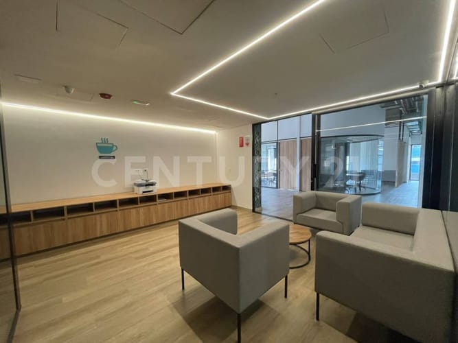Oficina en venta en Los Colores, Medellín, 7 m² · foto 9 de 17