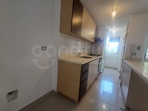 Apartamento de 3 alcobas en arriendo en Loma De San Jose, Sabaneta, 88 m² · foto 3 de 23