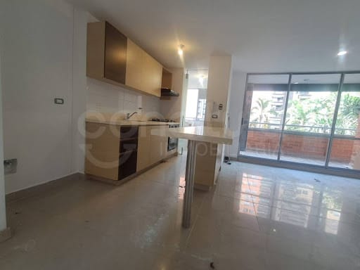 Apartamento de 3 alcobas en arriendo en Loma De San Jose, Sabaneta, 88 m² · foto 6 de 23