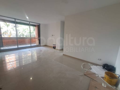 Apartamento de 3 alcobas en arriendo en Loma De San Jose, Sabaneta, 88 m² · foto 7 de 23
