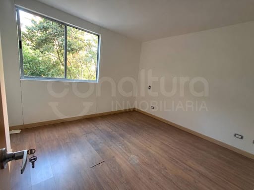 Apartamento de 3 alcobas en arriendo en Loma De San Jose, Sabaneta, 88 m² · foto 16 de 23