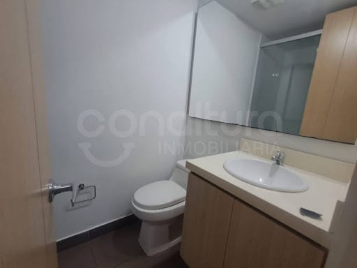 Apartamento de 3 alcobas en arriendo en Loma De San Jose, Sabaneta, 88 m² · foto 23 de 23