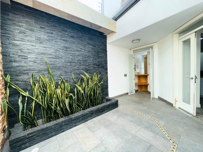 Casa de 2 alcobas en venta en La Esmeralda, Bogotá, 259 m² · foto 11 de 24
