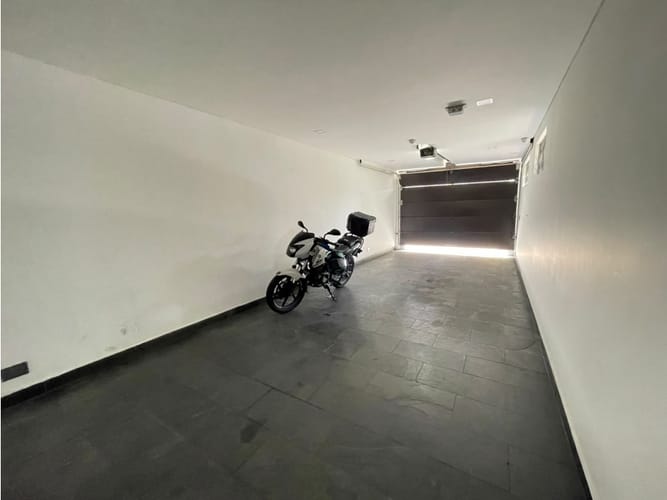Casa de 2 alcobas en venta en La Esmeralda, Bogotá, 259 m² · foto 17 de 24