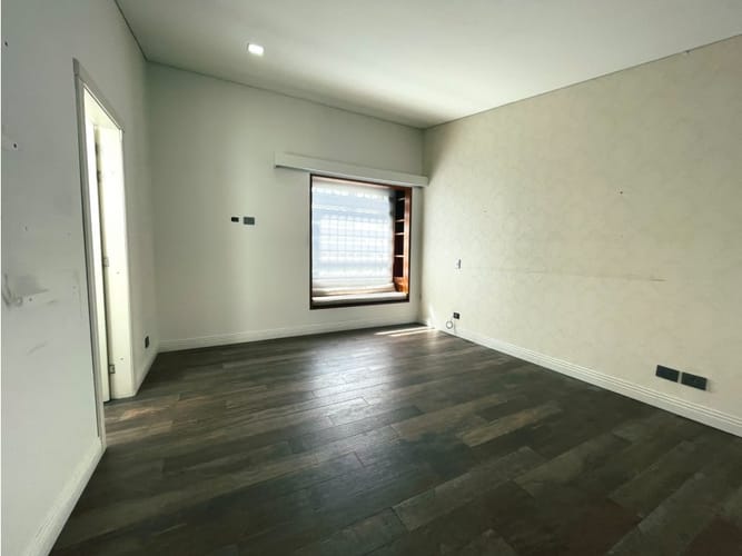 Casa de 2 alcobas en venta en La Esmeralda, Bogotá, 259 m² · foto 21 de 24