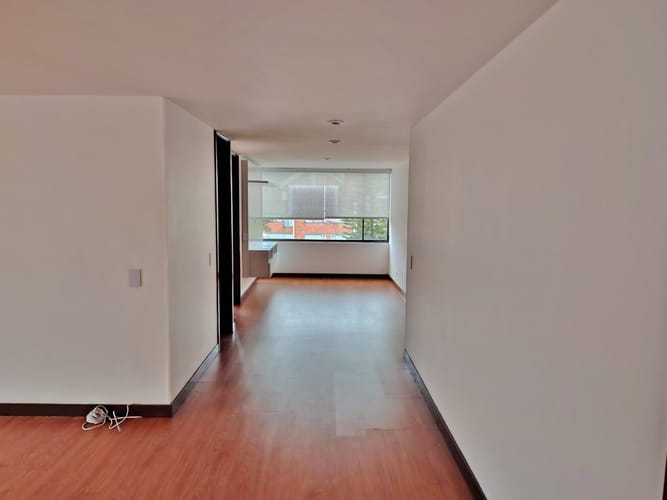 Apartamento de 3 alcobas en arriendo en Santa Barbara Central, Bogotá, 130 m² · foto 2 de 20