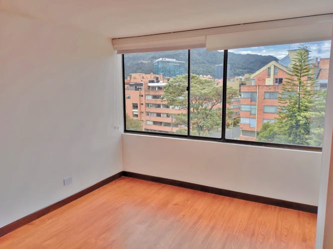 Apartamento de 3 alcobas en arriendo en Santa Barbara Central, Bogotá, 130 m² · foto 12 de 20
