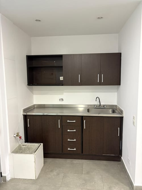 Oficina en venta en El Poblado, Envigado, 42 m² · foto 6 de 12