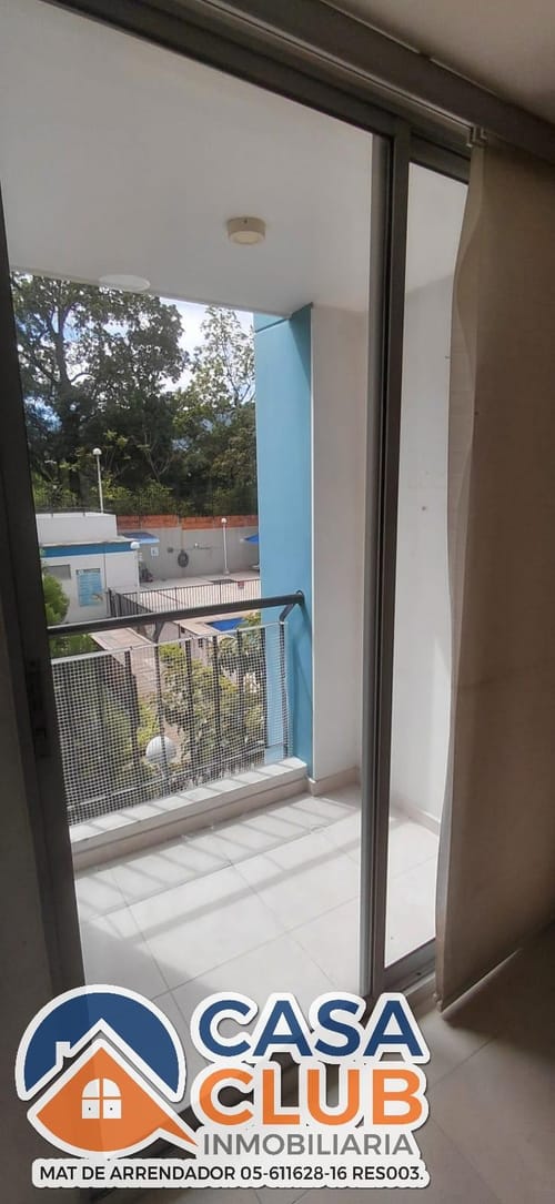 Apartamento de 3 alcobas en venta en Portal De La Loma, Piedecuesta, 66 m² · foto 3 de 19