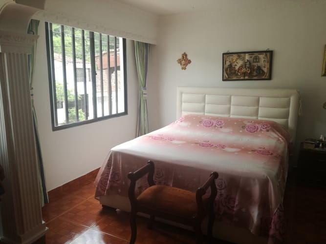 Casa de 3 alcobas en venta en Jardin, Bucaramanga, 228 m² · foto 11 de 17