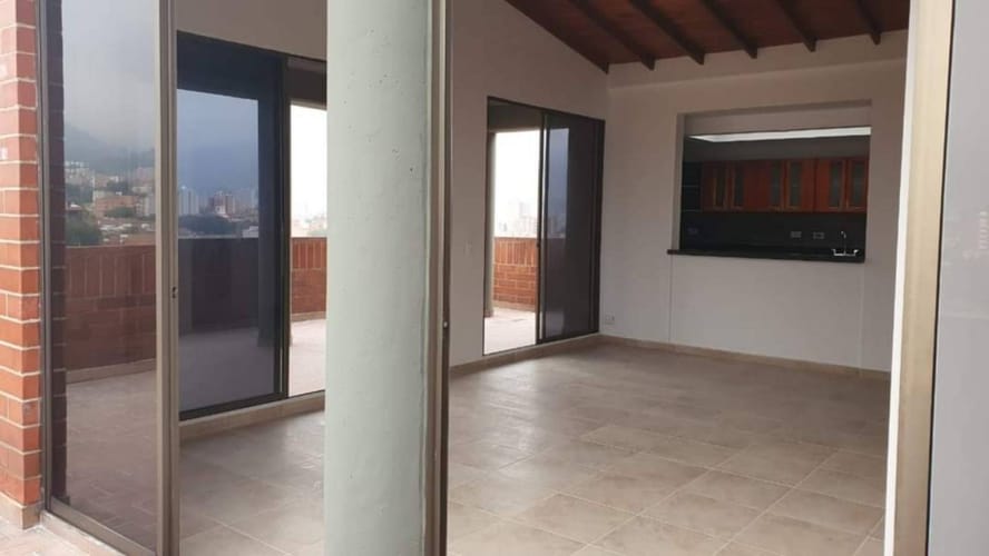 Apartamento de 4 alcobas en venta en Lorena, Medellín, 240 m² · foto 5 de 24